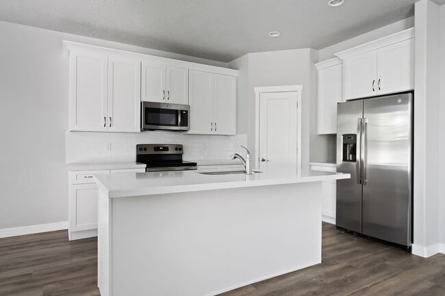 Photo - 735 E Zekes Ct