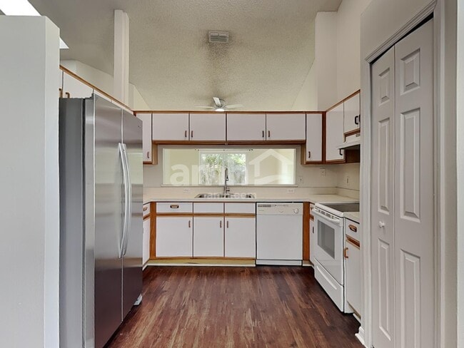 Photo - 555 Whiskey Creek Ct