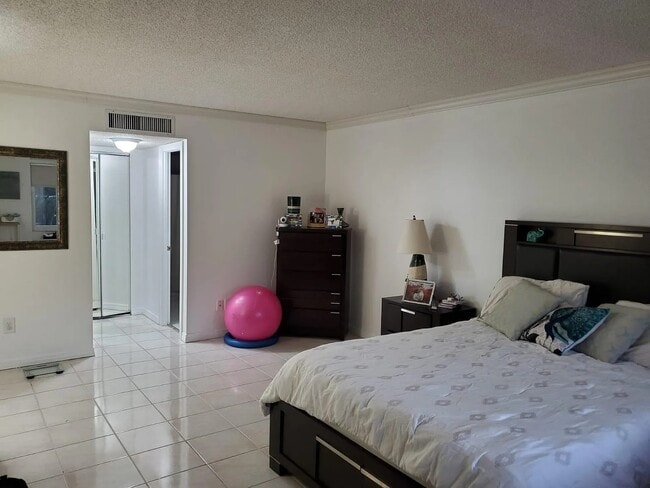 Photo - 7732 Camino Real Unidad F-319