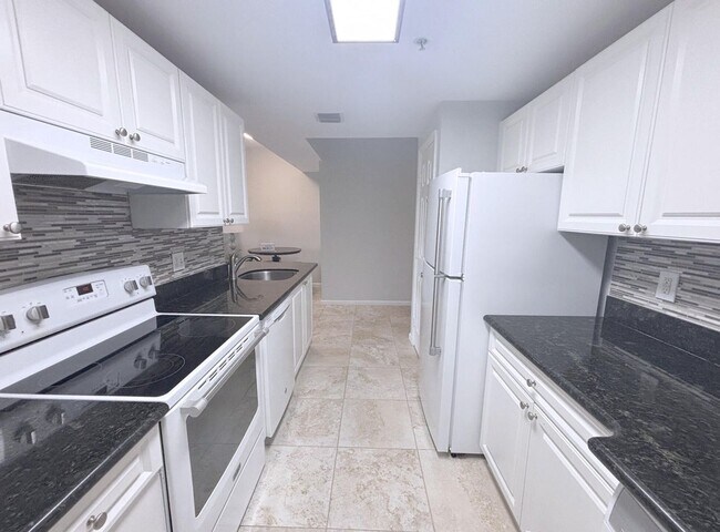 Photo - 2080 Greenview Shores Blvd House