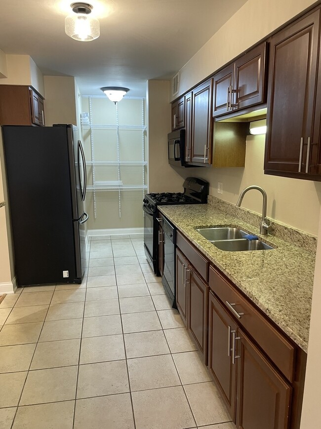 Photo - 1 N Chestnut Ave Unit 2D