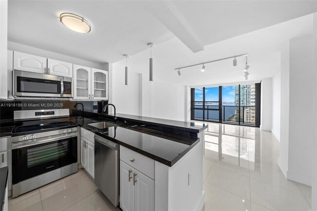 Photo - 600 NE 36th St Unit 1916