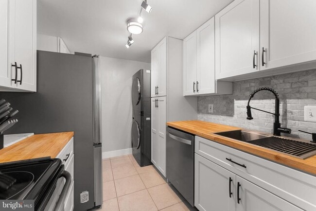 6300 Stevenson Ave Unit 608