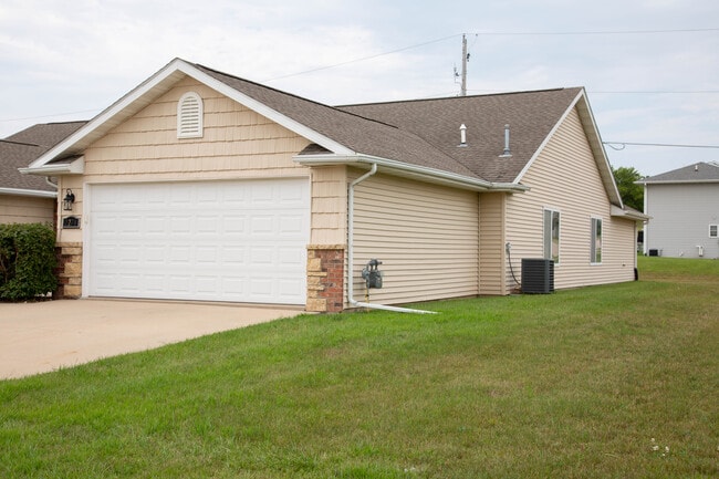 Photo - 2270 Fawn View Dr