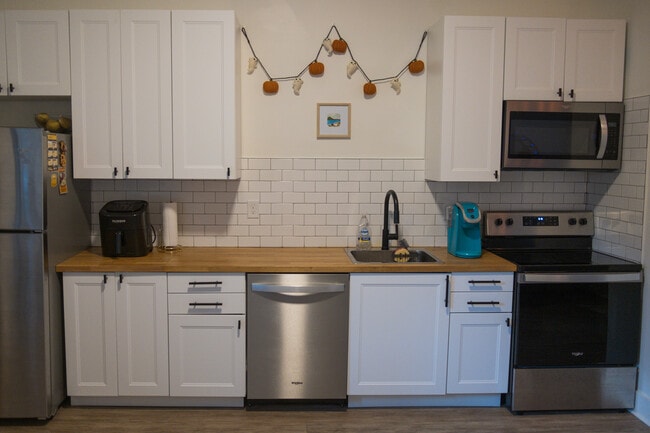 Photo - 2015 Forbes Ave Unit 1