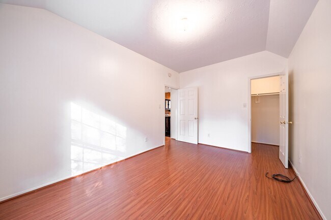 Building Photo - 3627 Heritage Colony Dr