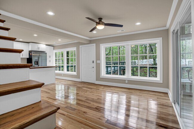 Photo - 110 Pine Ridge Dr