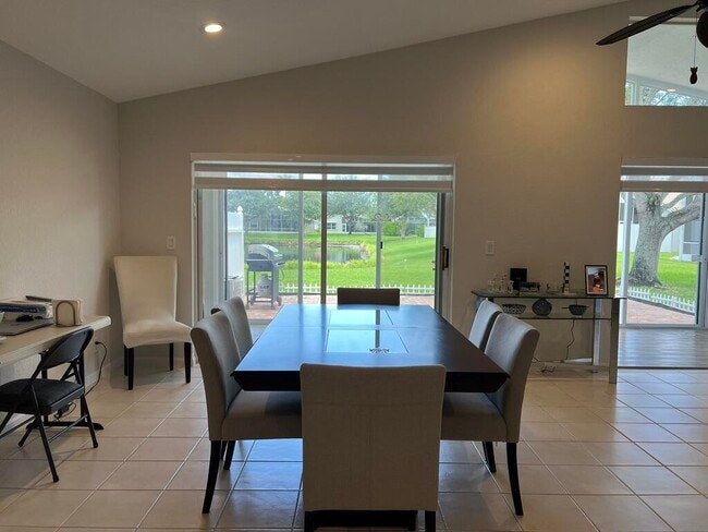 Photo - 10596 Sunset Isles Ct