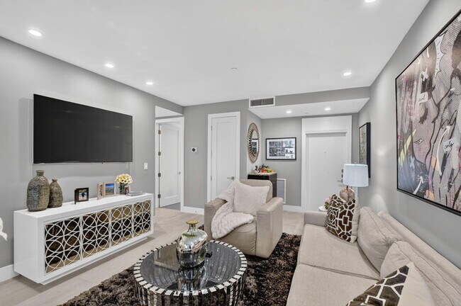 Photo - 7847 Lakeside Blvd Unit 1015