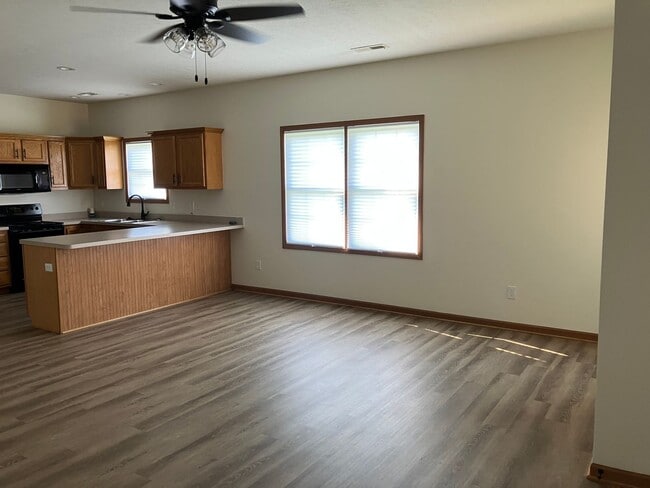 Photo - 1023 Laurel Tree Ct Unit 1023-D Laurel Tree Ct