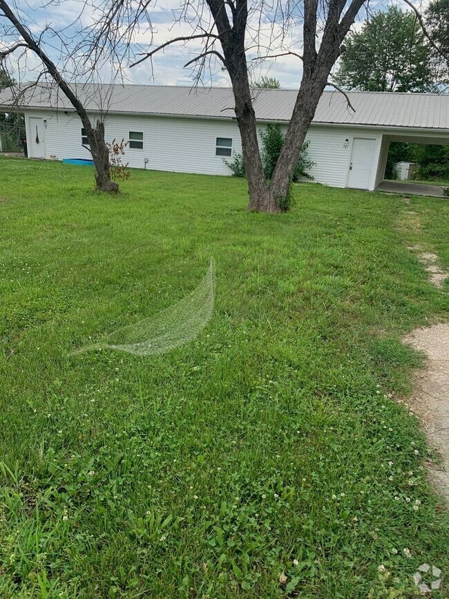 Building Photo - 761 NE 101st Rd Unit 761  1 Rental