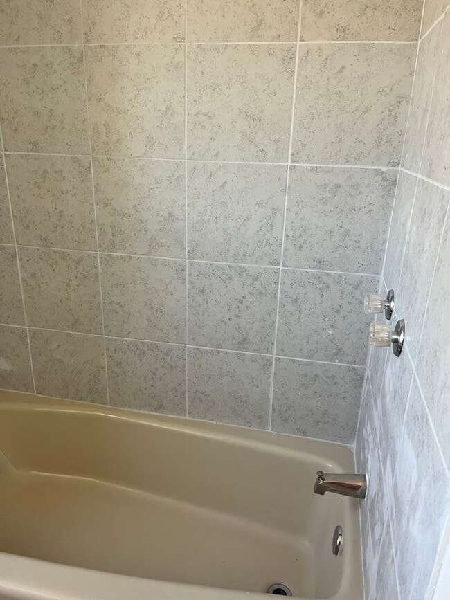 Photo - 615 Central Unit 1/2