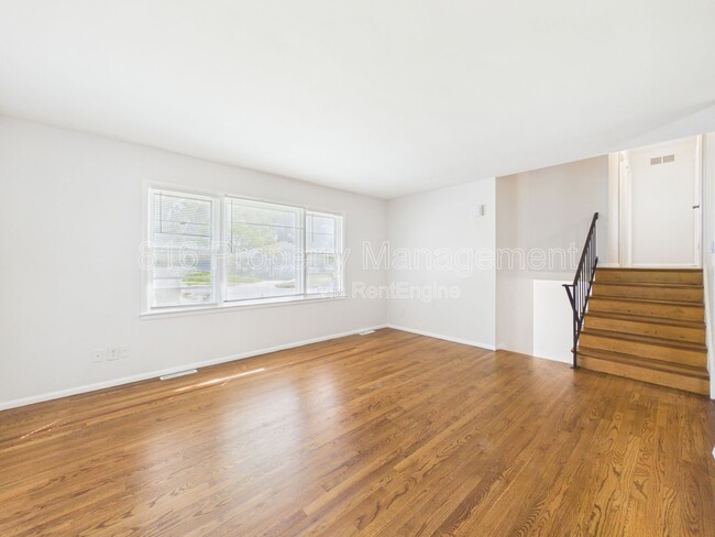 Photo - 7800 E 91 St