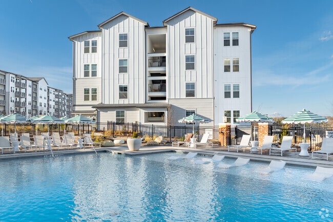 Building Photo - Livano Limestone Springs