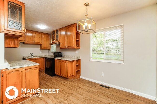 Photo - 3179 Latonia Rd