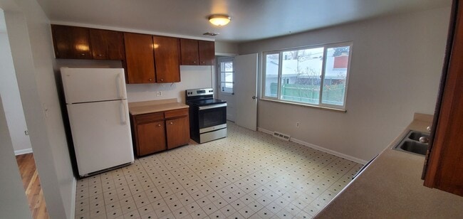 Photo - 3-Bedroom Ranch w/Full Basement