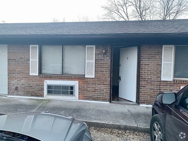 Building Photo - 1215 Shields Ferry Rd Unit C Rental