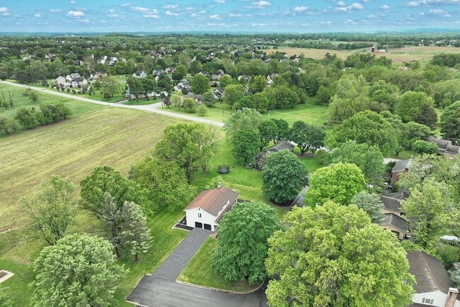 Photo - Beautiful Full Home in York