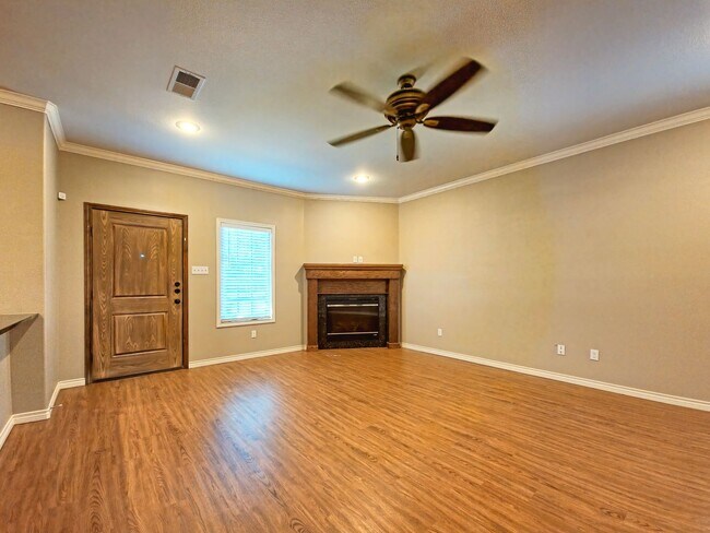 4406 105th St Unit 2