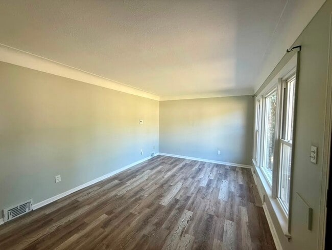Photo - 700 Trebisky Rd