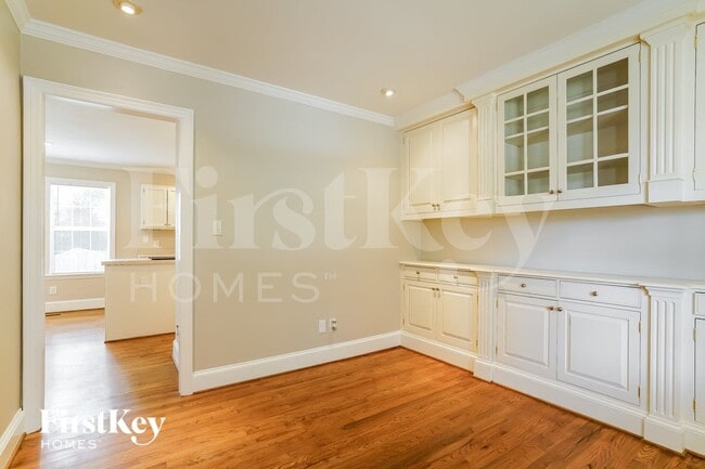 Photo - 408 Indian Hill Rd