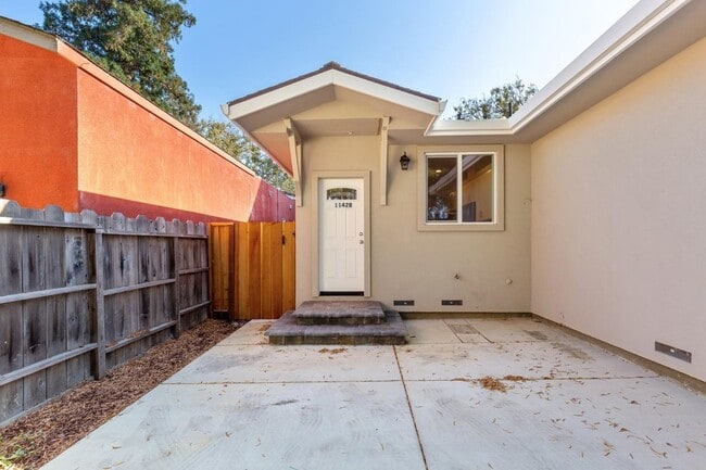 Photo - 1142 Sherwood Ave
