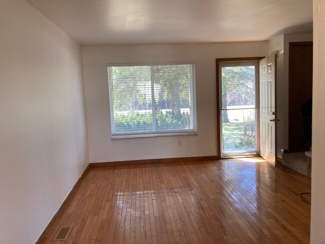 Photo - 6155 Porter Rd