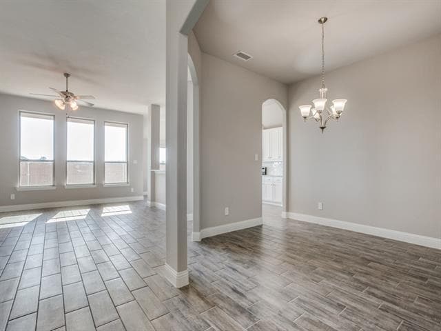 Photo - 533 Redbud Dr