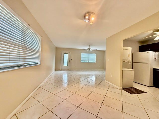 Photo - 139 Tuscany Ln