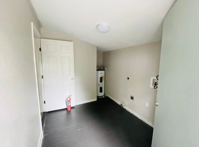 Photo - 5107 Byron Ave