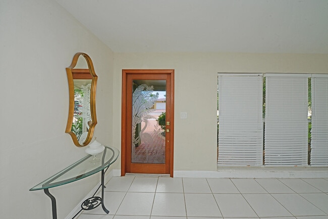 Photo - 1001 SE 5th Ave