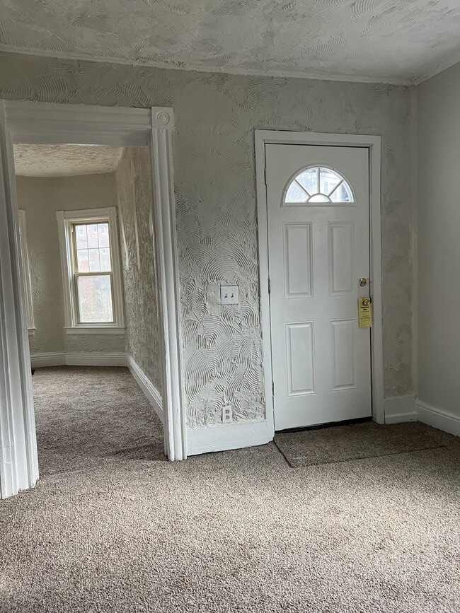 Photo - 933 Jefferson Ave