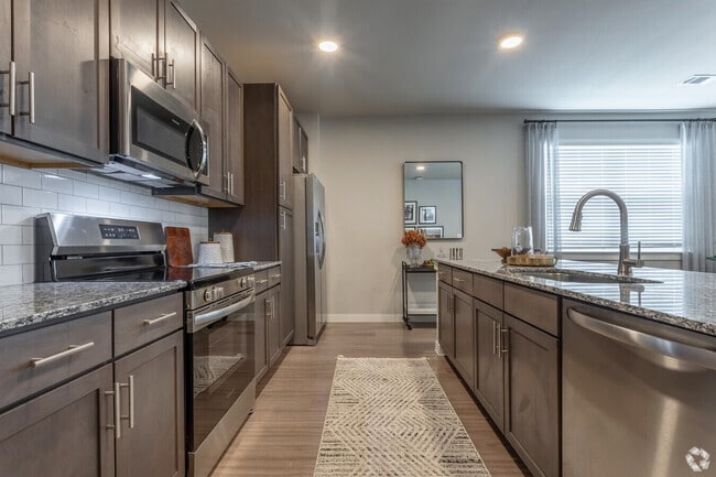 Building Photo - Free Living, Extra Spending – 8 Weeks Off ... Unit AKC Rental