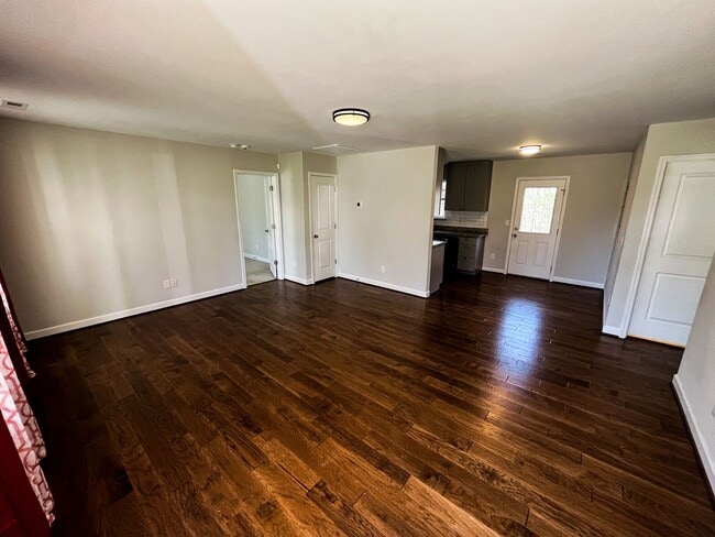 Building Photo - Winston Salem 3 Bedroom 2 Bathroom Ranch Style Home