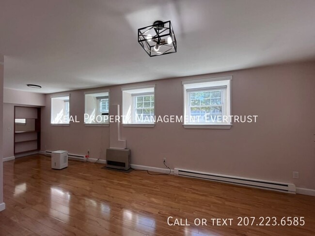 Photo - 245 Broadway-106