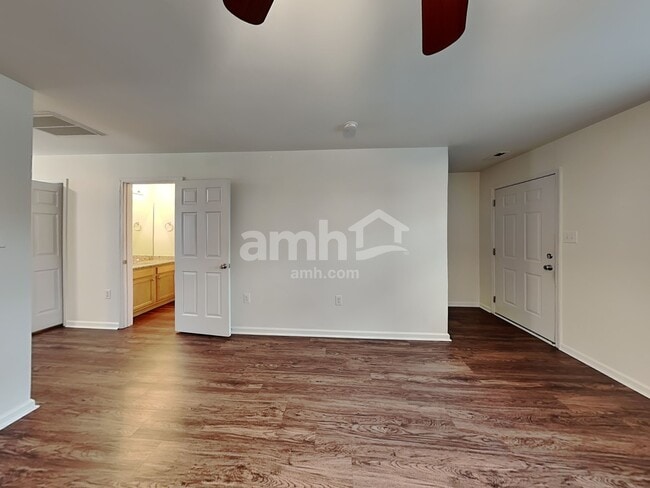 Photo - 51 Wolf Creek Ln