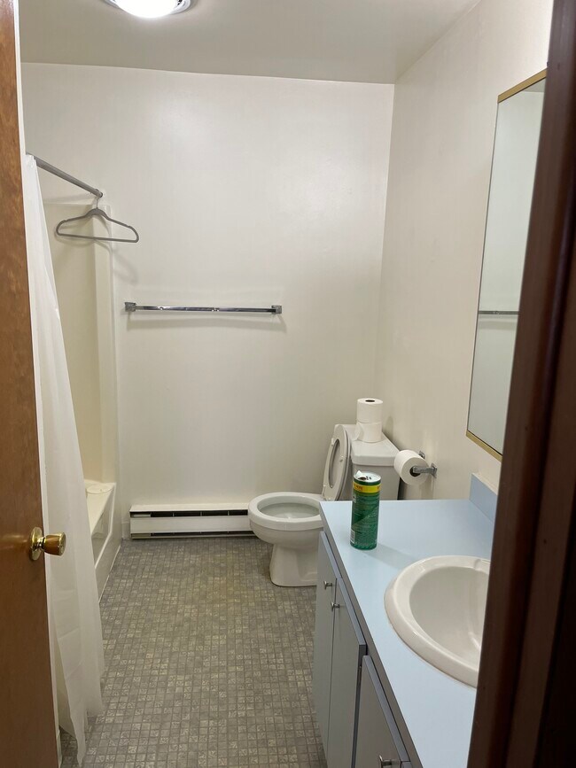 Photo - 604 Sherwood Ave Unit 602 Sherwood