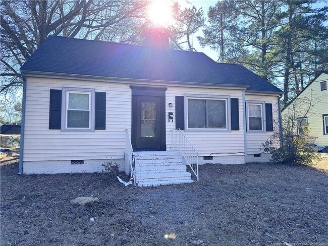 Building Photo - 307 Hawthorne Rd
