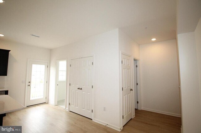 Photo - 2445 Spring Water Cir