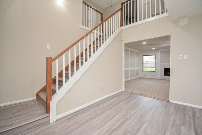 Building Photo - 21318 Park Valley Dr