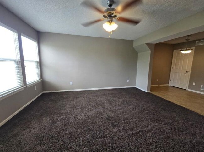 Photo - 2012 Hickoryleaf Ln