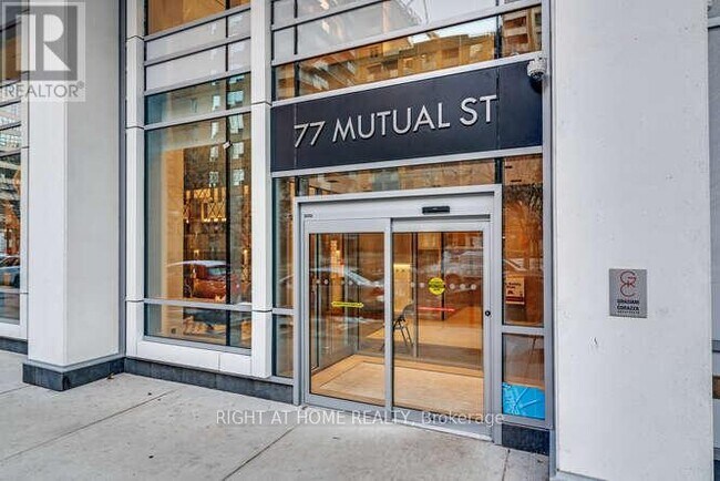 Photo - 77 Mutual St Unit 321