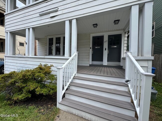 663 Hudson Ave Unit 1