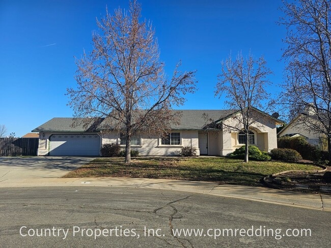 Building Photo - Modern 3-Bedroom House on Cul-de-Sac with Newer Flooring Coming Available Soon!