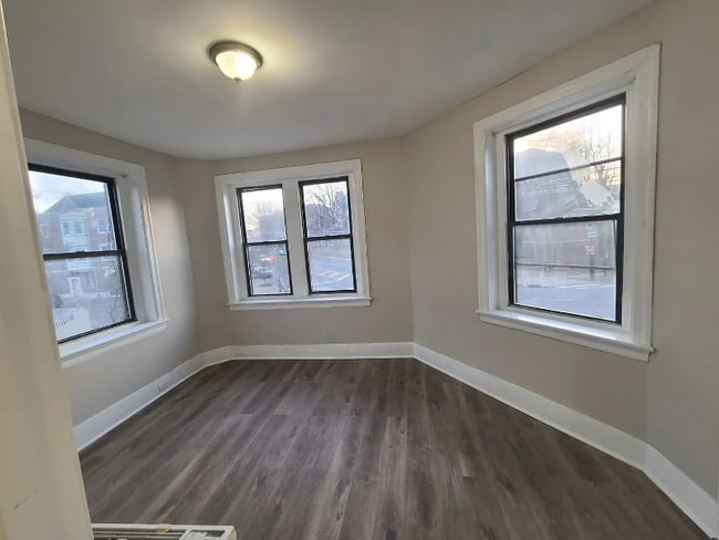 Photo - 5001 Oxford Ave Unidad #A101