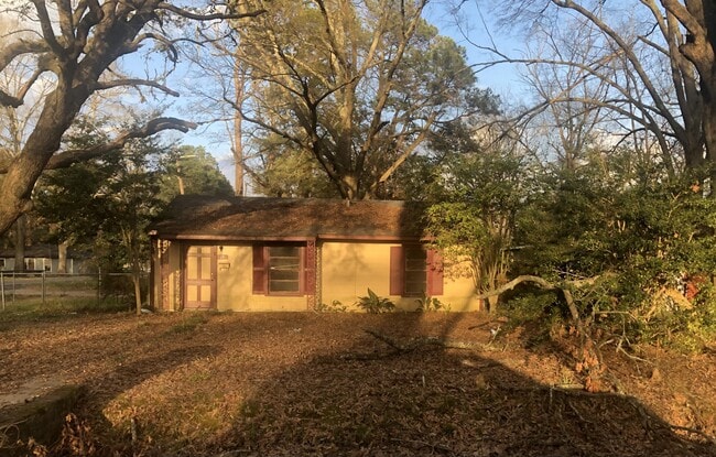 Building Photo - 1701 S 6th St Rental