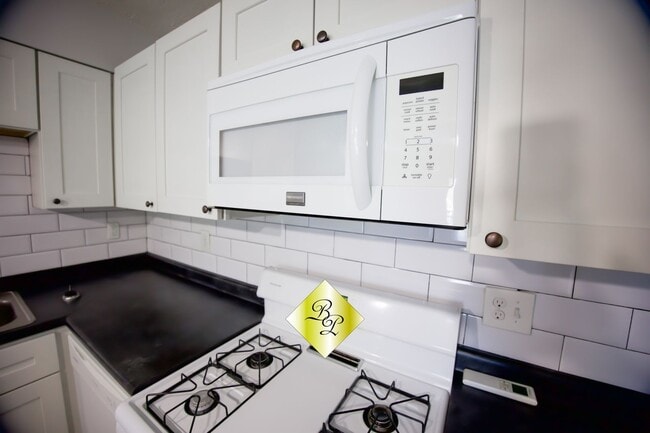 Photo - 33 N Rembert St Unit 33 N Rembert #4