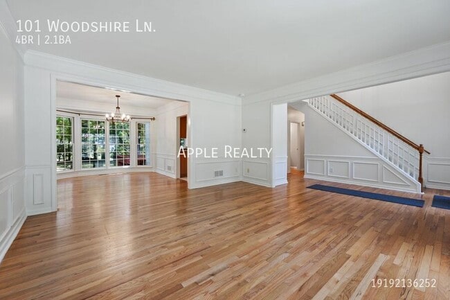 Photo - 101 Woodshire Ln