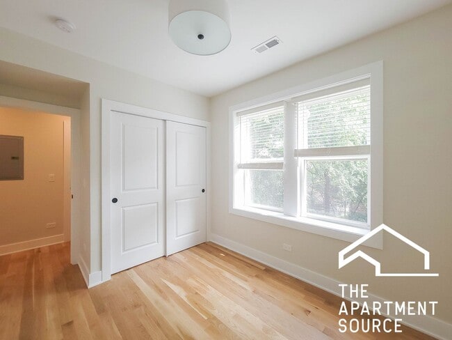 Photo - 2237 N Bissell St Unit 3E