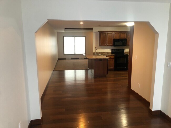 Photo - 9482 Shawnee Path Ln